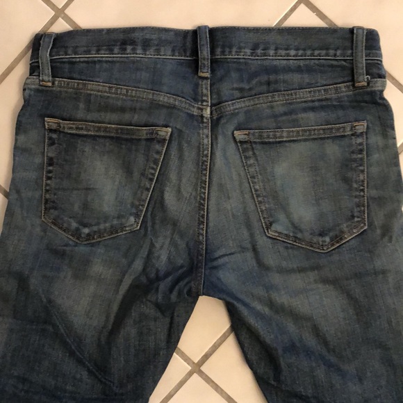 Uniqlo mens cropped / distressed SELVEDGE DENIM jeans (29” x 27”), faded blue - Picture 4 of 10